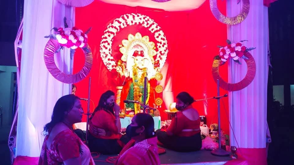 Amvrini brinda